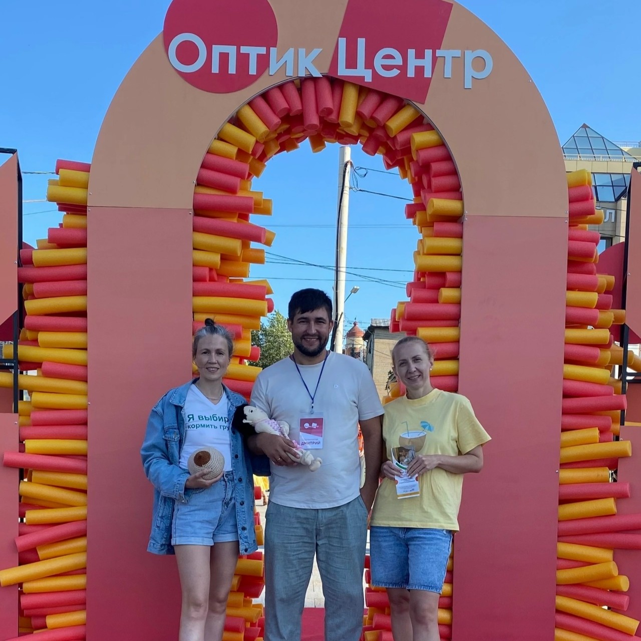 Мобильный штаб по грудному вскармливанию на Дне рождения Оптик-Центра