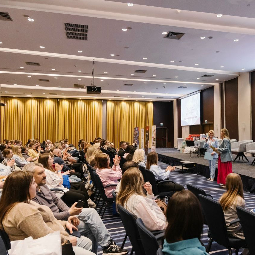 Уральский беременный форум в Челябинске собрал ведущих специалистов и уникальные семейные истории