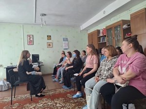 Итоги проекта «Бережный путь мамы» за май. Лекции в ЖК и роддомах. Фото 4